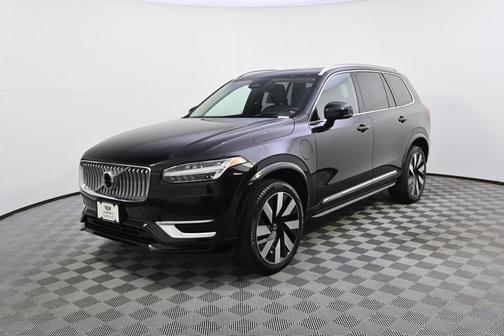 2023 Volvo XC90 Recharge Plug-In Hybrid T8 Ultimate Bright Theme 7-Seater