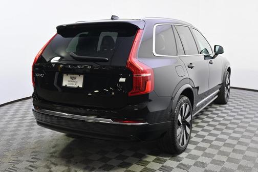 2023 Volvo XC90 Recharge Plug-In Hybrid T8 Ultimate Bright Theme 7-Seater