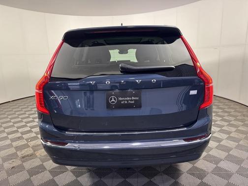 2023 Volvo XC90 Recharge Plug-In Hybrid T8 Ultimate Bright Theme 7-Seater