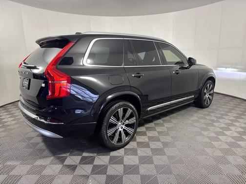 2022 Volvo XC90 Recharge Plug-In Hybrid T8 Inscription 6 Passenger