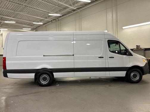 2025 Mercedes-Benz Sprinter 2500 170 WB High Roof Extended Cargo