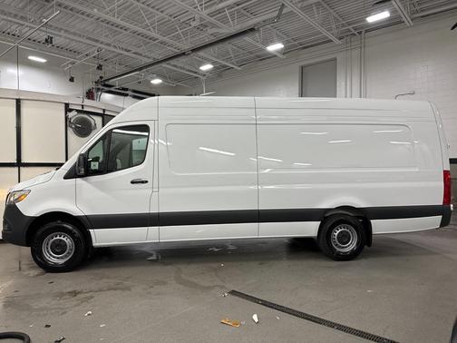2025 Mercedes-Benz Sprinter 2500 170 WB High Roof Extended Cargo