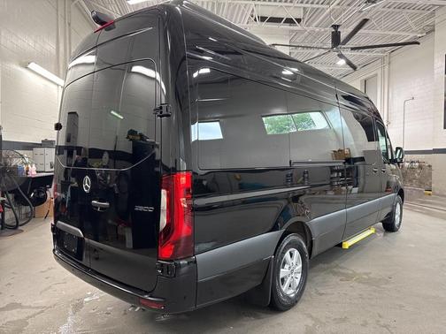 2025 Mercedes-Benz Sprinter 2500 High Roof