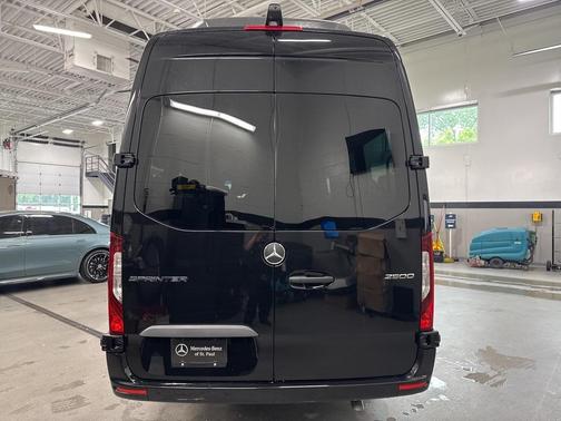 2025 Mercedes-Benz Sprinter 2500 High Roof