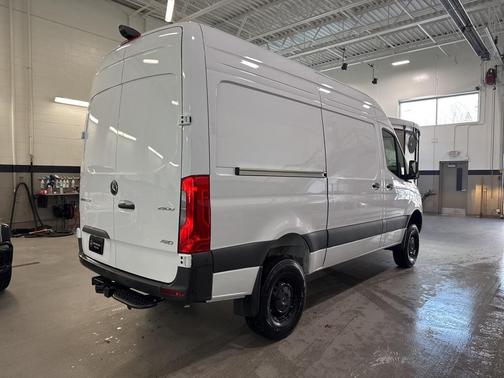 2025 Mercedes-Benz Sprinter 2500