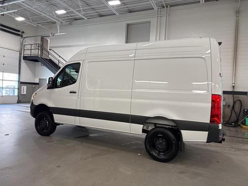 2025 Mercedes-Benz Sprinter 2500