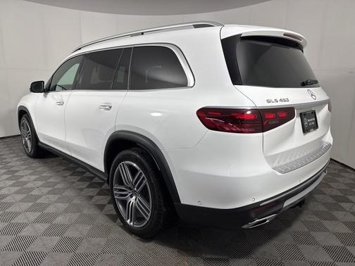 2025 Mercedes-Benz GLS 450 4MATIC