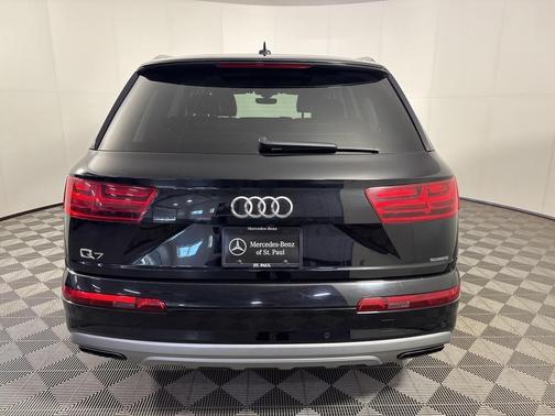 2019 Audi Q7 55 Premium Plus