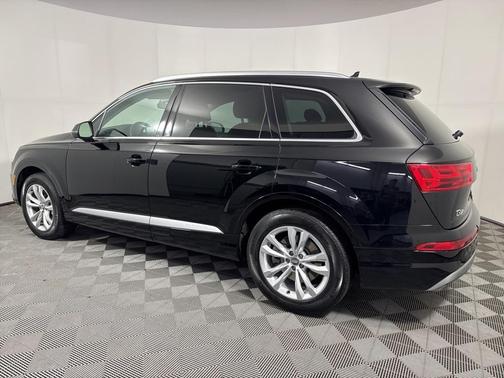 2019 Audi Q7 55 Premium Plus