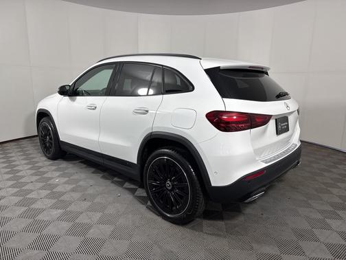 2026 Mercedes-Benz GLA 250 Base 4MATIC