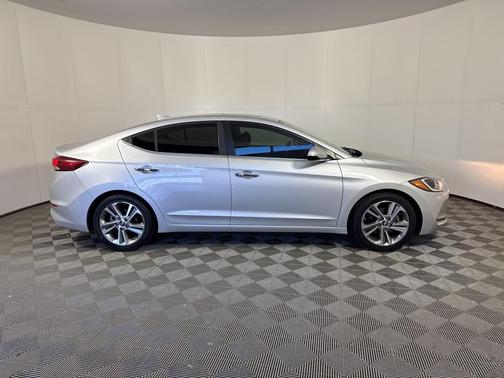 2017 Hyundai ELANTRA Limited