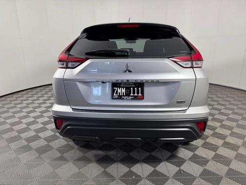 2023 Mitsubishi Eclipse Cross LE