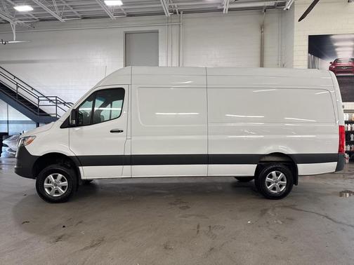 2024 Mercedes-Benz Sprinter 2500 170 WB