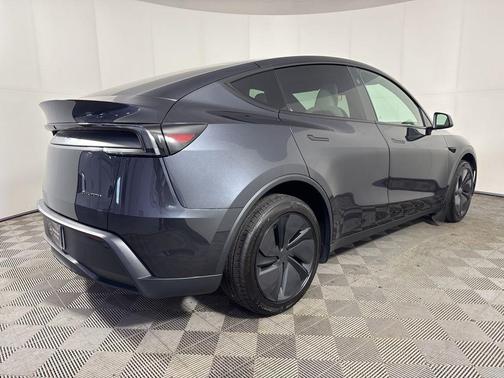 2026 Tesla Model Y Long Range