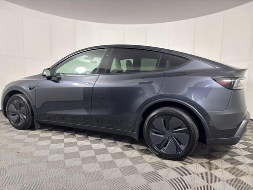 2026 Tesla Model Y Long Range