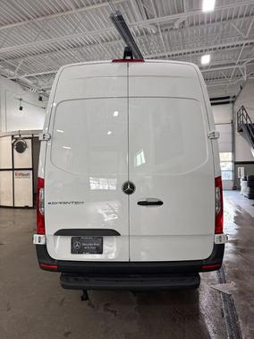 2024 Mercedes-Benz eSprinter 2500 170 WB High Roof Cargo