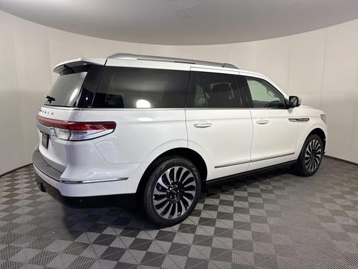 2024 Lincoln Navigator Black Label
