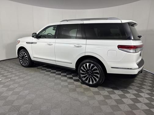 2024 Lincoln Navigator Black Label