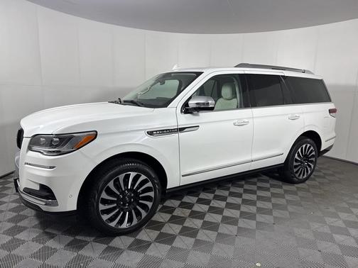 2024 Lincoln Navigator Black Label