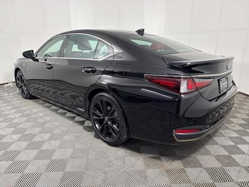 2022 Lexus ES 300h 300H