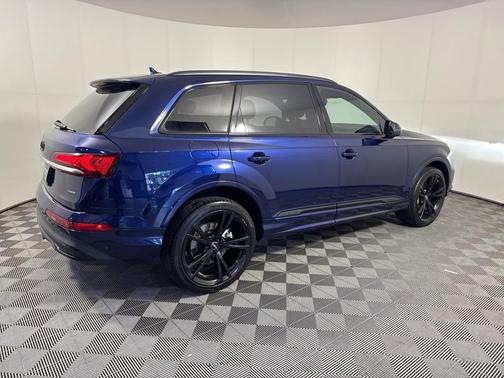 2021 Audi Q7 55 Premium