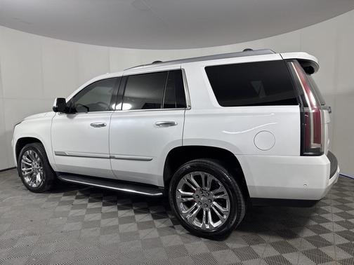 2020 Cadillac Escalade Luxury