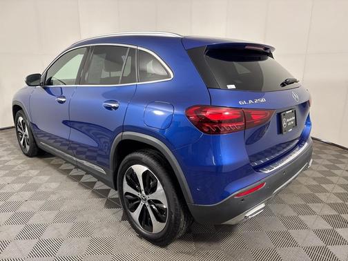 2025 Mercedes-Benz GLA 250 Base 4MATIC