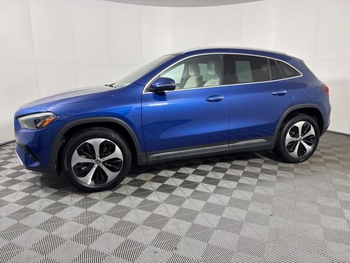 2025 Mercedes-Benz GLA 250 Base 4MATIC