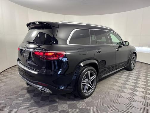 2024 Mercedes-Benz GLS 450 4MATIC