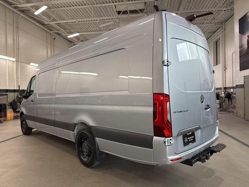 2026 Mercedes-Benz Sprinter 2500 170 WB High Roof Extended Cargo