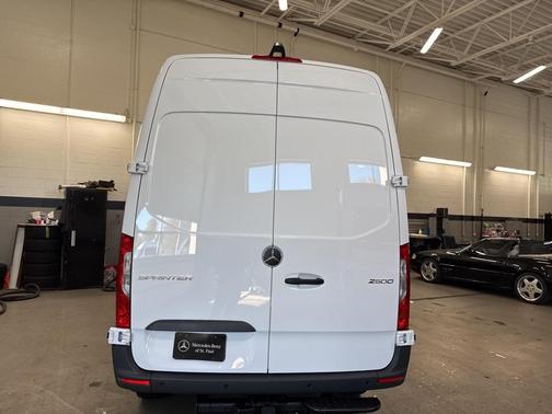 2026 Mercedes-Benz Sprinter 2500 