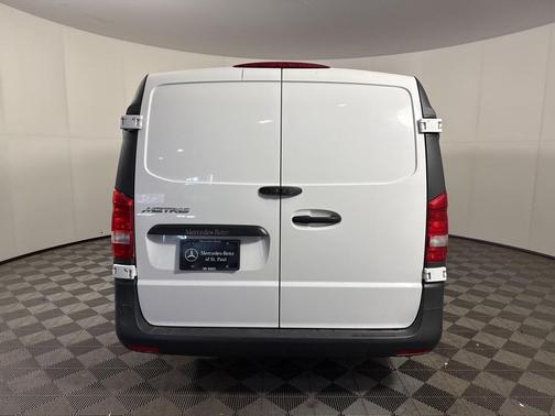 2016 Mercedes-Benz Metris Base