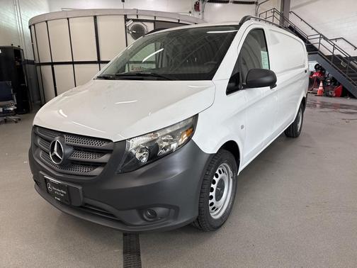 2022 Mercedes-Benz Metris Base