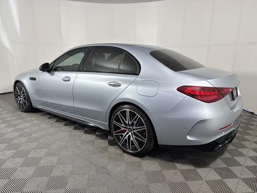 2024 Mercedes-Benz AMG C 63 S E Performance