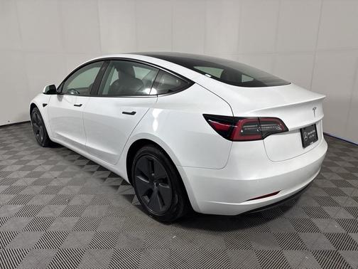 2022 Tesla Model 3 Base