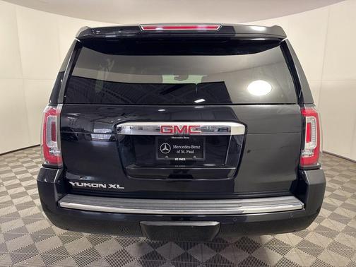 Onyx Black 2017 GMC Yukon XL Denali