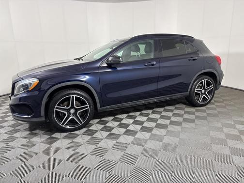 2017 Mercedes-Benz GLA 250 Base 4MATIC