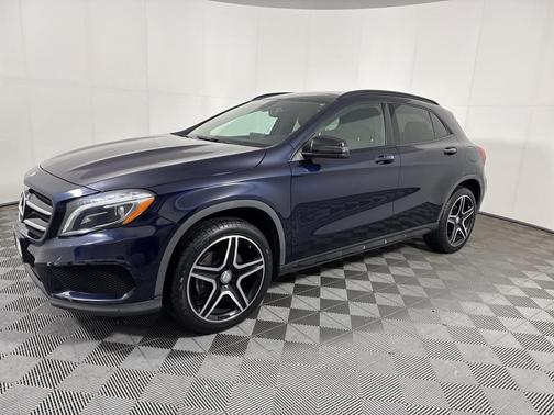 2017 Mercedes-Benz GLA 250 Base 4MATIC
