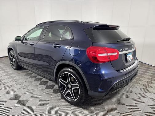 2017 Mercedes-Benz GLA 250 Base 4MATIC