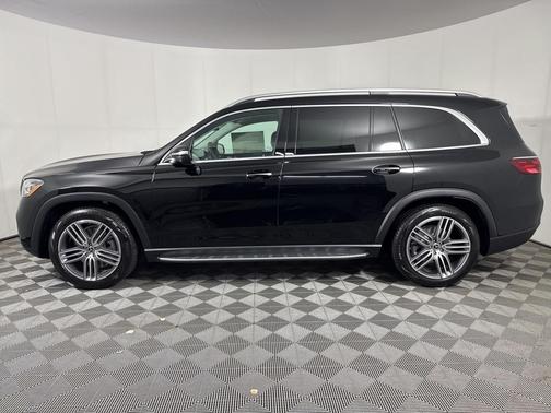 2026 Mercedes-Benz GLS 450 