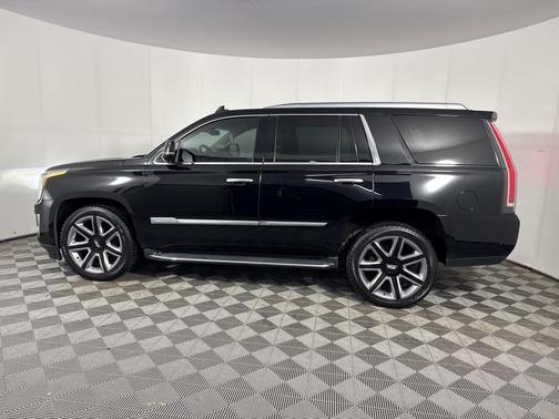 2019 Cadillac Escalade Luxury