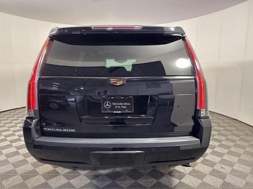2019 Cadillac Escalade Luxury