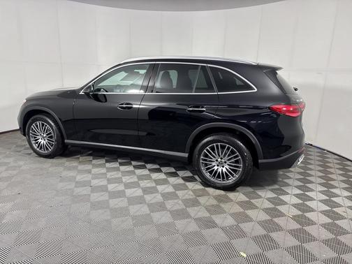 2026 Mercedes-Benz GLC 300 Base 4MATIC