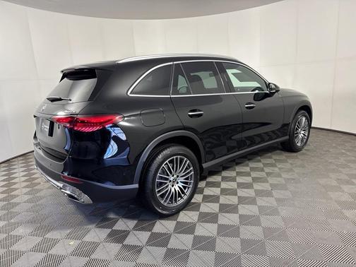 2026 Mercedes-Benz GLC 300 Base 4MATIC