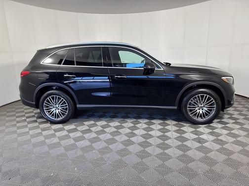 2026 Mercedes-Benz GLC 300 Base 4MATIC