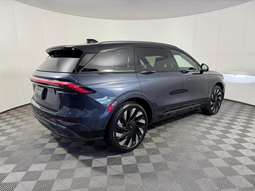 2024 Lincoln Nautilus Reserve