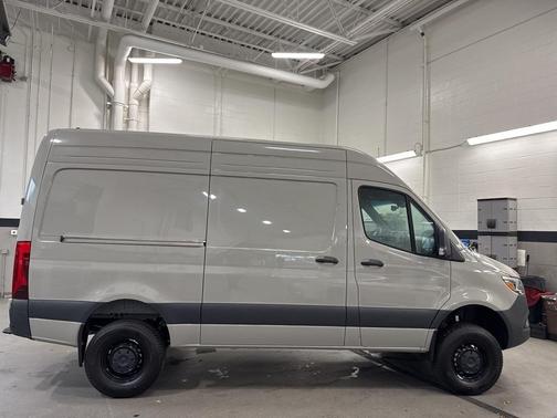 2025 Mercedes-Benz Sprinter 2500 