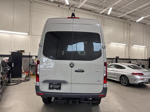 2025 Mercedes-Benz Sprinter 2500 