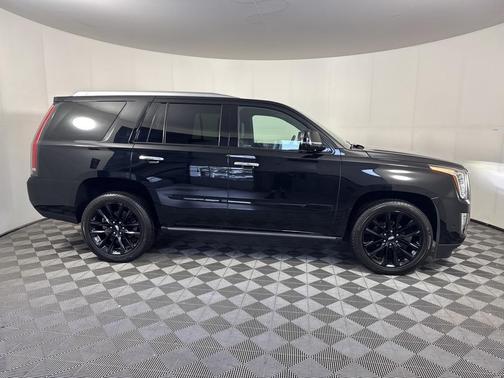 2019 Cadillac Escalade Platinum