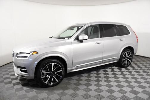 2024 Volvo XC90 B5 Plus Bright Theme